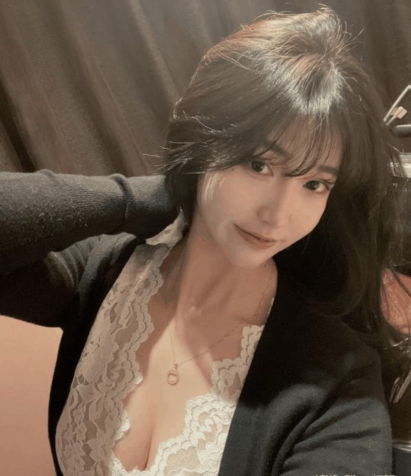 福田真空裸选嫩妹场【内附联系方式】