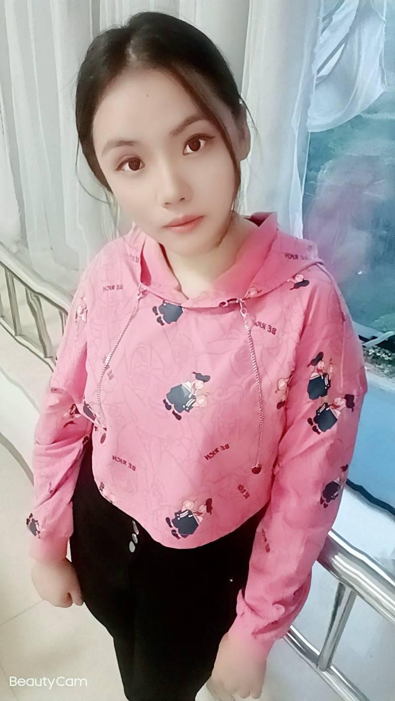 自己学生，偶尔兼职